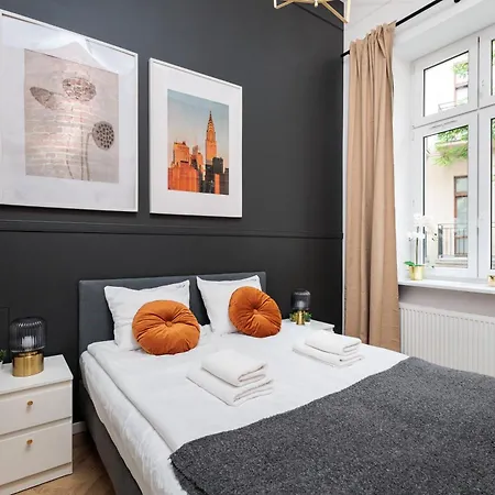 Historic Hideaway - Podgorze - By Upstairs